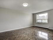 440 Rathburn Road 3 Bedroom Apartment for Rent at 440...