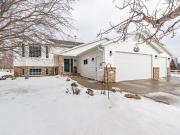 4420 Lookout Trl SE, Bismarck, ND 58504