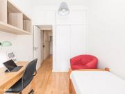 448472 Quarto com cama de solteiro, com.