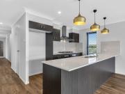 44 Bethanga Wy, Spring Mountain QLD 4300