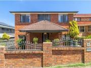 44 Light Street, Bar Beach House for rent Listed by...