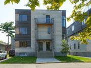 44 Ontario Street 2A Ottawa, ON K1K 1L2