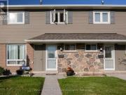 44 Village Court, Brampton, ON, L6W 1A6 townhouse for...