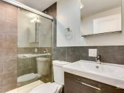 450 508 W. Aldine Studio Remodeled