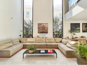 450 Área Útil Casa de Condomínio Alugar, 4 Dormitórios...