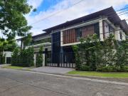 450k per Month, Corner House and Lot for Rent in Ayala...