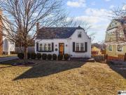 4535 Shirley St, Omaha, NE 68106