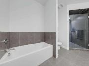 454 15 Avenue NE, Calgary, AB T2E 4Z8 Townhouse For Sale...