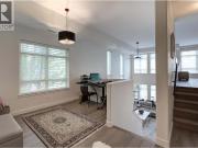 457 West Avenue Unit# 108, Kelowna, BC V1Y6J6 Townhouse...