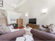 457 West Avenue Unit# 111, Kelowna, BC V1Y4Z3 Townhouse...