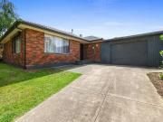 45 Whiteley Drive, Trott Park, SA 5158