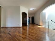 460 Área Útil Casa Alugar, 4 Dormitórios localizado em...