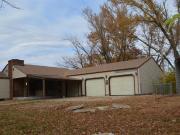 4630 SW 9th St, Topeka, KS 66606