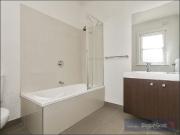 BOUTIQUE ONE BEDROOM ART DECO APARTMENT, AIR...