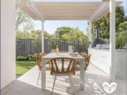 466sqm Battle Axe Bordering Ecton Street Reserve |...