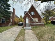4700 Chatsworth St, Detroit, MI 48224