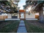 4703 26 Avenue Sw, Calgary, AB, T3E 0R3 house for sale List.