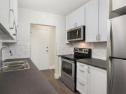 470 Wellington St. N. 2 Bedroom Apartment for Rent at...