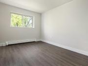470 Wellington St. N. Studio Apartment for Rent at 470...