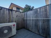 house 4/736 Wynnum Road, Morningside