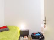 47396 Quarto com cama de solteiro numa.