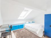 47415 Quarto com cama de casal numa.