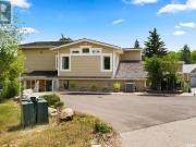 475 James Street S, Lumsden, SK, S0G 3C0 Luxury House...