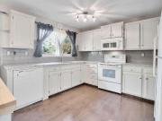 4764 Rundlewood Drive NE, Calgary, AB T1Y 2P1 House For...