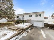 4790 Rue Dugas, Montréal Pierrefonds Roxboro, QC, H9J...