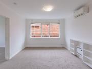 4/7 Lambeth Place, St Kilda VIC 3182 Apartment For Rent...