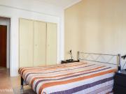 48522 Quarto bastante agradvel com cama de.