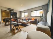 485 Área Útil Casa de Condomínio Alugar, 3 Dormitórios...