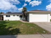 4891 E Rialto Ave, Fresno, CA 93726