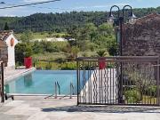 48 000 EUR de revenus locatifs annuels. Les Vans 6 km....