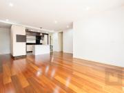4/8 Credfen Street, Maidstone VIC 3012 Apartment For...