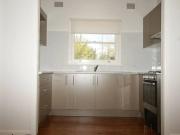 Charming Home Close to Train Station & Public School