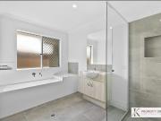 ✨ 48 Rottnest Crescent, Banya – Modern Family Living ✨