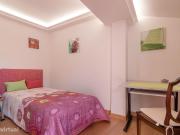 49505 Quarto com cama de solteiro, com.
