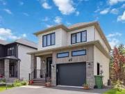 49 Breaktrail Drive, Bedford, NS, B4B 2J8 house for sale Li.