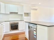 4/9 Gibson Street, Annerley QLD 4103 Apartment For Rent...