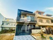 4.4 Marla Designer House Available For Sale in D 12