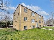 4 57 Wellington Road, London South F, ON, N6C 4M7...