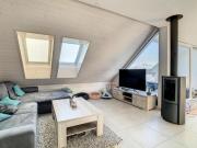 4,5 Zimmer Doppelhaus im Dachboden