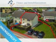4.5 Zimmer Doppelhaushälfte an familienfreundlicher Lage...
