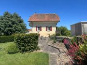 4,5 Zimmer Freihaus mit Reihenhäusern und Garten