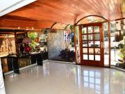 4 AMBIENTES PILETA QUINCHO PARQUE COCHERA