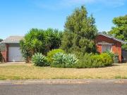 4 Ardross Crescent, Morphett Vale, SA 5162