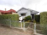 4 Ballina Street, Goulburn House for rent Listed by...