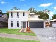 4 Bass Court, Oxenford, QLD 4210