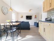 4 bed 1st Floor Flat to rent in Edinburgh City Of...